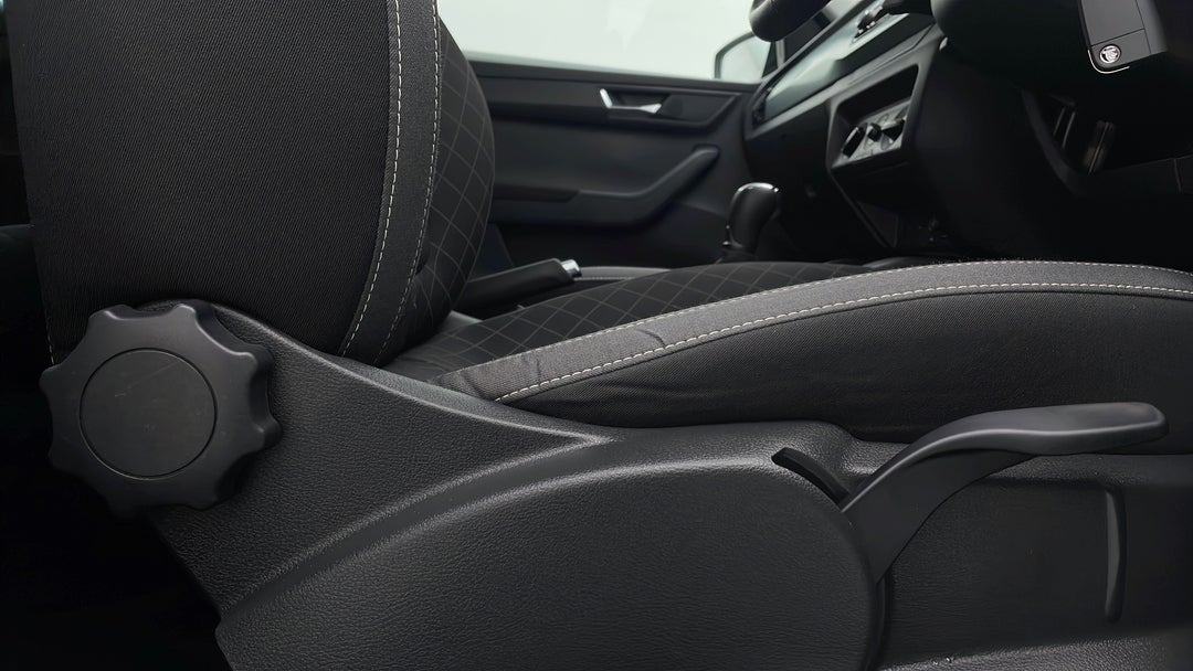 2019 SKODA Fabia 81 Tsi, Automatic, 19976 km, Drivers Side Adjustment Panel