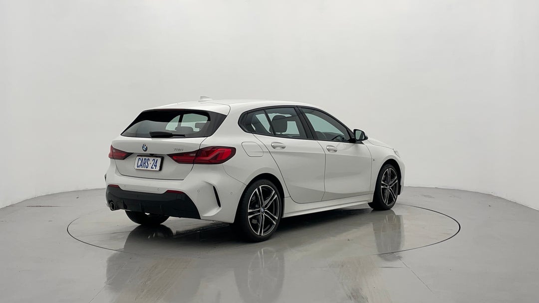 Right Back Diagonal (45- Degree) View