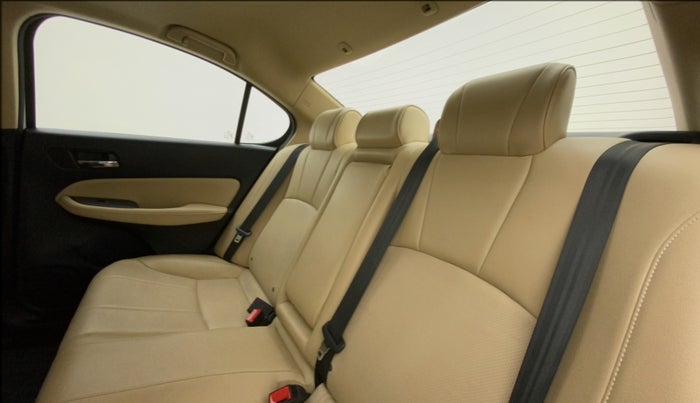 2021 Honda City 1.5L I-VTEC ZX CVT, Petrol, Automatic, 26,237 km, Right Side Rear Door Cabin