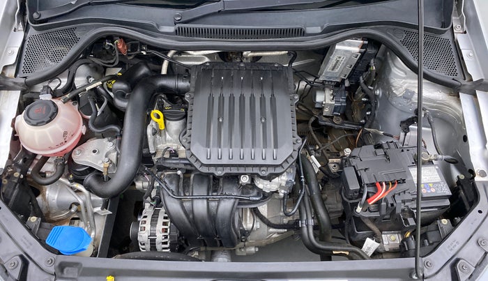 2019 Volkswagen Polo COMFORTLINE 1.0 PETROL, Petrol, Manual, 11,349 km, Open Bonet