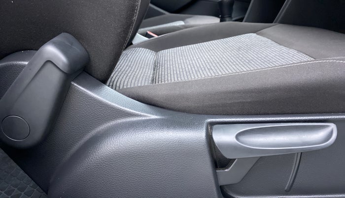 2019 Volkswagen Polo COMFORTLINE 1.0 PETROL, Petrol, Manual, 11,349 km, Driver Side Adjustment Panel