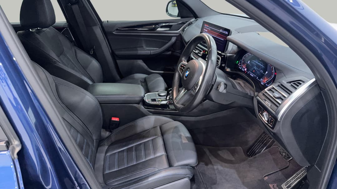 2022 BMW X3 xDrive30i M Sport, Automatic, 58542 km, Right Side Front Door Cabin View
