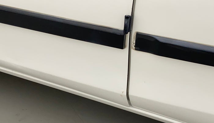 2017 Maruti Alto 800 LXI CNG, CNG, Manual, 96,538 km, Front passenger door - Slight discoloration