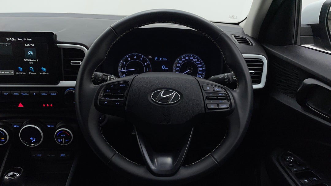 2022 Hyundai Venue Elite (black) Two-tone Roof, Automatic, 33881 km, Steering Wheel Close-up
