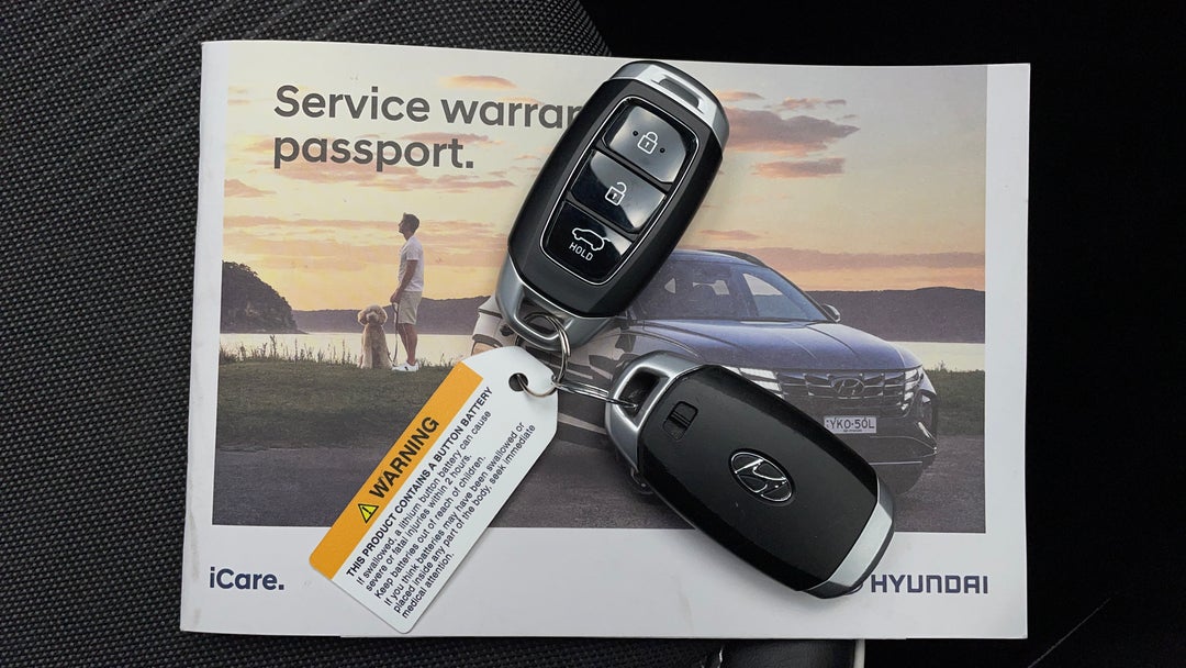 2022 Hyundai Venue Elite (black) Two-tone Roof, Automatic, 33881 km, Key Close-up