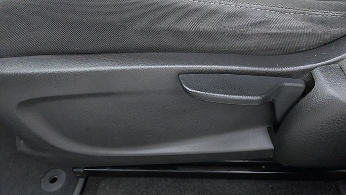 Chevrolet Aveo-Driver Side Adjustment Panel