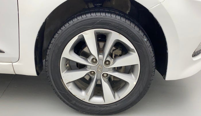2017 Hyundai Elite i20 ASTA 1.4 CRDI (O), Diesel, Manual, 1,01,707 km, Right Front Wheel