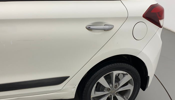 2017 Hyundai Elite i20 ASTA 1.4 CRDI (O), Diesel, Manual, 1,01,707 km, Left quarter panel - Paint has minor damage