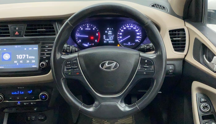 2017 Hyundai Elite i20 ASTA 1.4 CRDI (O), Diesel, Manual, 1,01,707 km, Steering Wheel Close Up