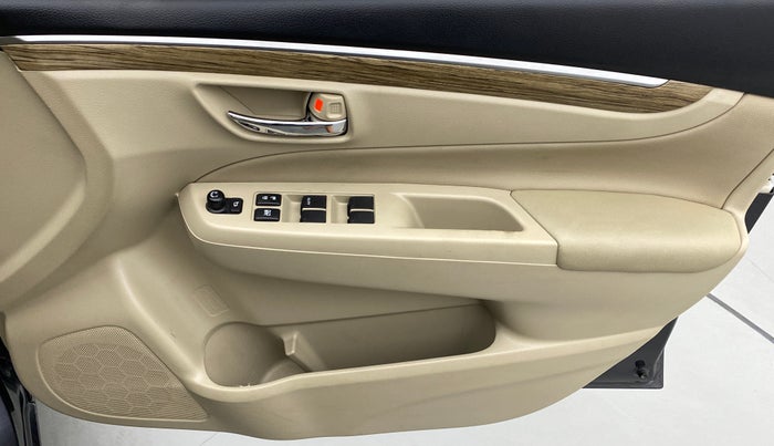 2022 Maruti Ciaz ALPHA  AT 1.5 SHVS PETROL, Petrol, Automatic, 15,680 km, Driver Side Door Panels Control