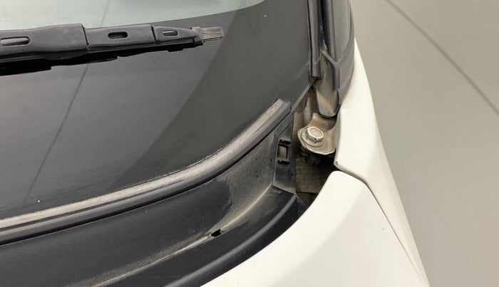2018 Maruti IGNIS ALPHA 1.2 K12 AMT, Petrol, Automatic, 43,617 km, Bonnet (hood) - Cowl vent panel has minor damage