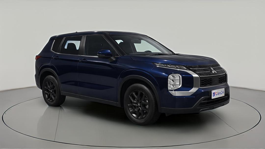 2023 Mitsubishi Outlander Es 5 Seat (2WD), Automatic, 50881 km, Right Front Diagonal (45- Degree) View