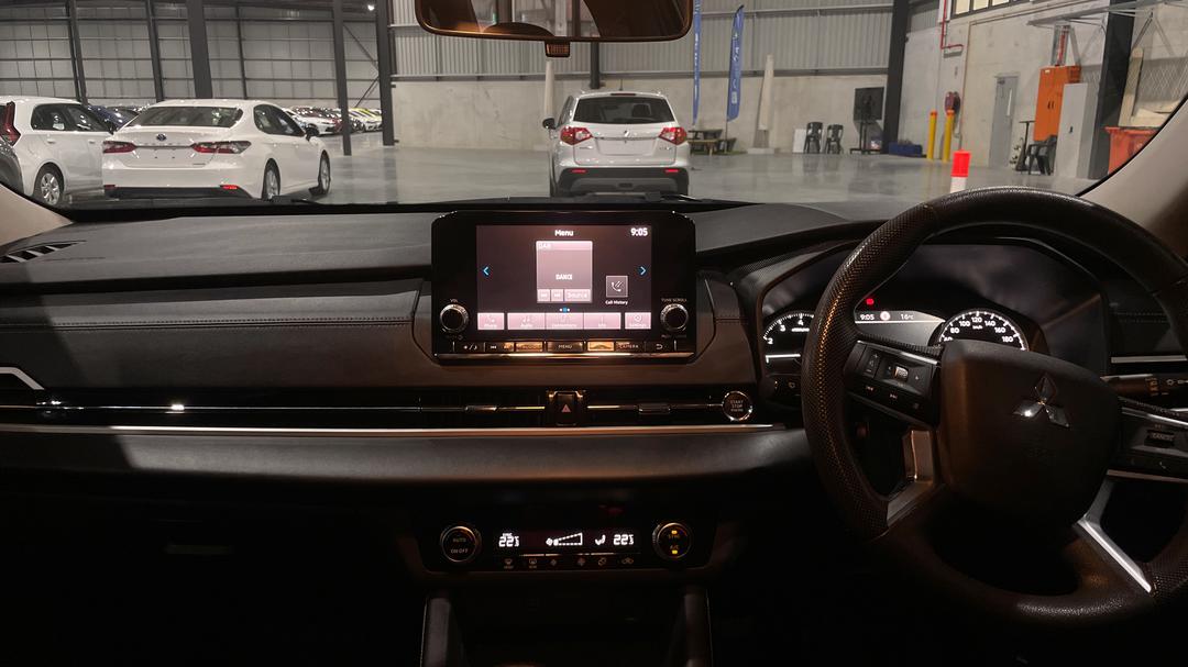2023 Mitsubishi Outlander Es 5 Seat (2WD), Automatic, 50881 km, Dashboard View