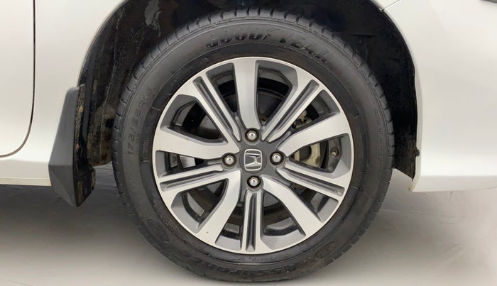 2022 Honda City 1.5L I-VTEC V MT 4TH GEN, Petrol, Manual, 14,591 km, Right Front Wheel