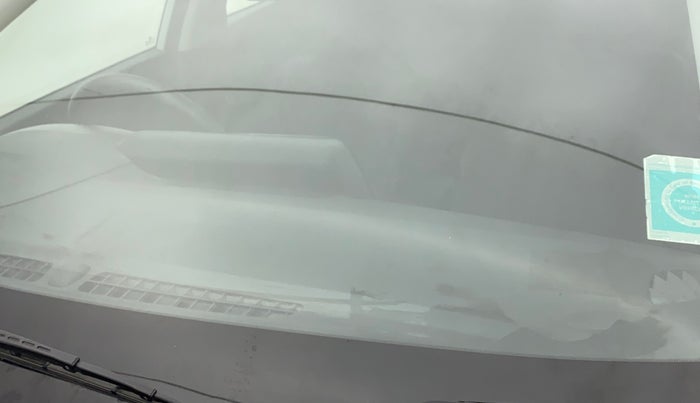 2022 Hyundai NEW I20 ASTA (O) 1.2 MT, Petrol, Manual, 29,783 km, Front windshield - Minor spot on windshield