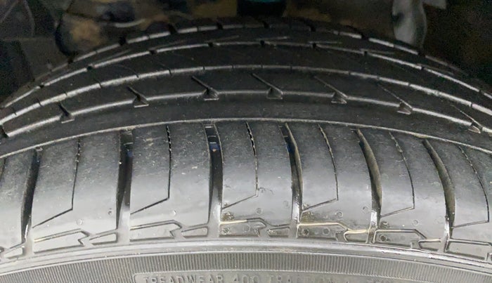 2019 Maruti Vitara Brezza VDI, Diesel, Manual, 37,048 km, Left Front Tyre Tread
