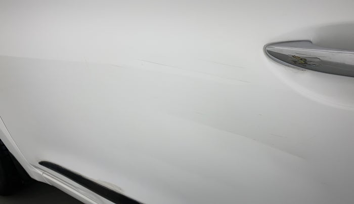 2017 Hyundai Elite i20 ASTA 1.2 (O), Petrol, Manual, 19,478 km, Front passenger door - Minor scratches