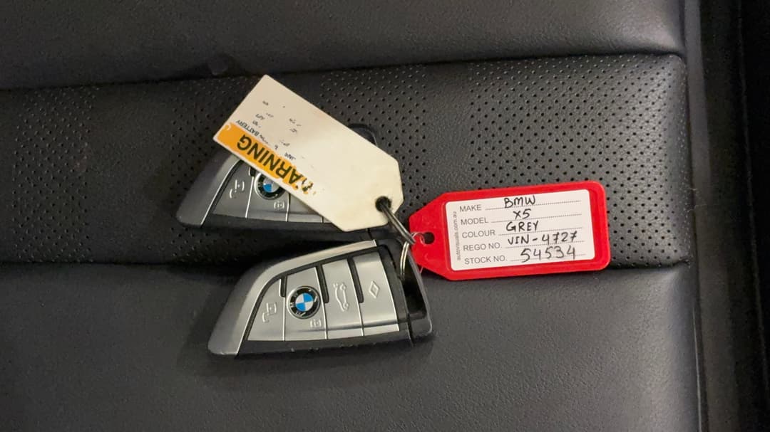 2022 BMW X5 xDrive30d M Sport, Automatic, 49561 km, Key Close-up