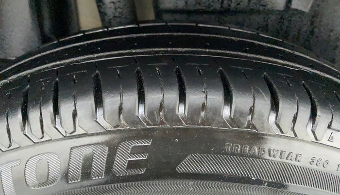 2017 Maruti Dzire VDI, Diesel, Manual, 57,617 km, Right Rear Tyre Tread