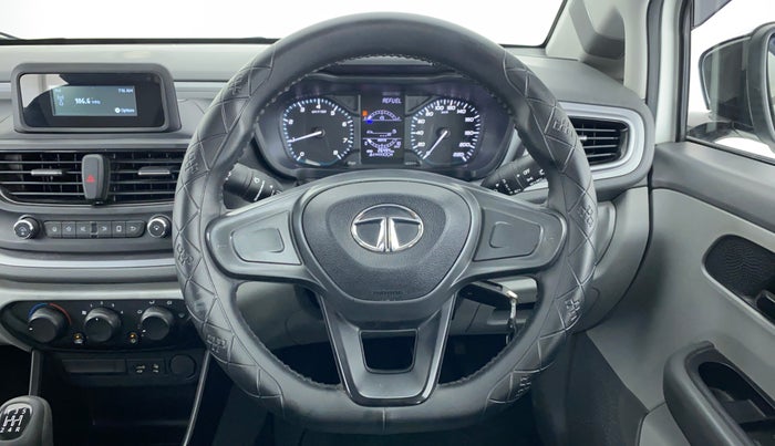 2020 Tata ALTROZ XE RHYTM, Petrol, Manual, 28,010 km, Steering Wheel Close Up