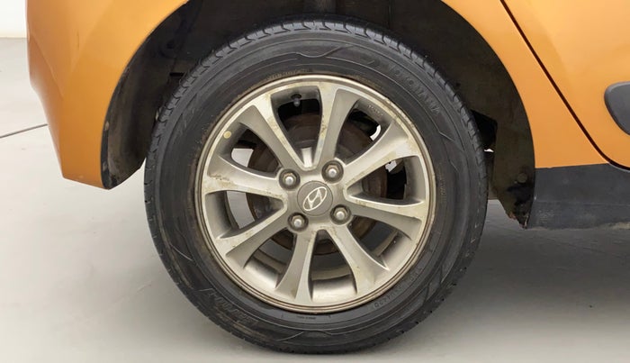 2014 Hyundai Grand i10 ASTA 1.1 CRDI (O), Diesel, Manual, 97,689 km, Right Rear Wheel