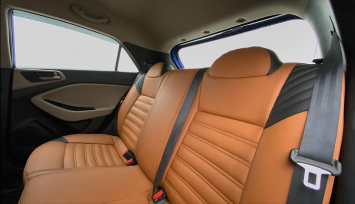 2016 Hyundai Elite i20 SPORTZ 1.2, Petrol, Manual, 59,024 km, Right Side Rear Door Cabin