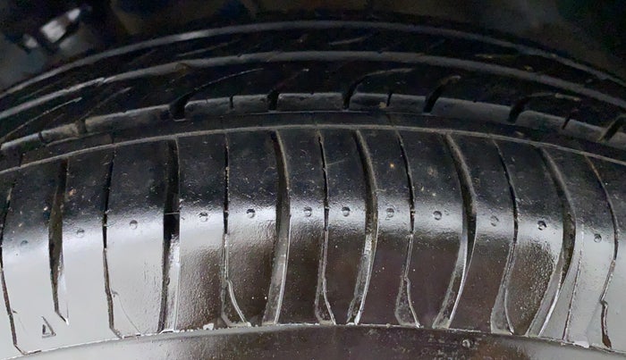 2016 Hyundai Elite i20 SPORTZ 1.2, Petrol, Manual, 59,024 km, Left Rear Tyre Tread