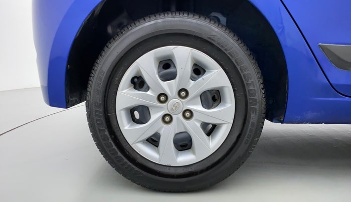 2016 Hyundai Elite i20 SPORTZ 1.2, Petrol, Manual, 59,024 km, Right Rear Wheel