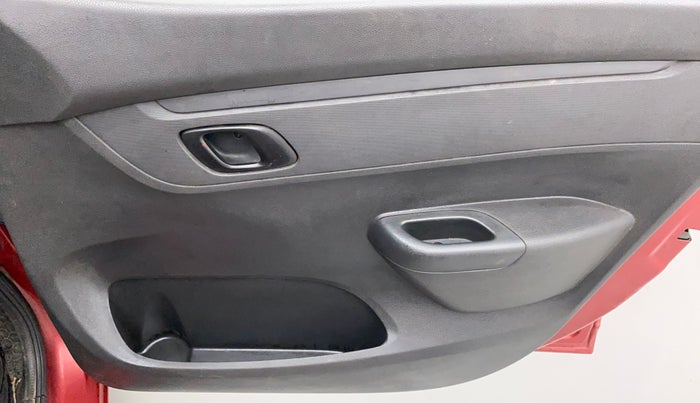2015 Renault Kwid RXT 0.8, Petrol, Manual, 41,441 km, Driver Side Door Panels Control