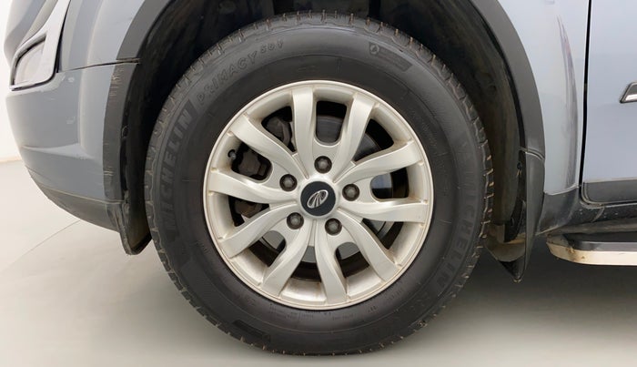 2016 Mahindra XUV500 W10, Diesel, Manual, 97,690 km, Left Front Wheel