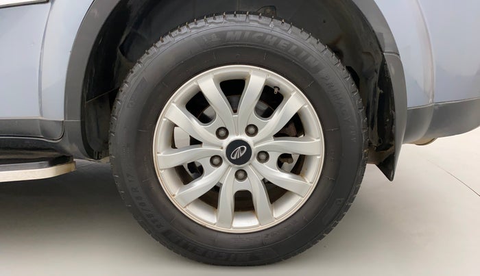 2016 Mahindra XUV500 W10, Diesel, Manual, 97,690 km, Left Rear Wheel