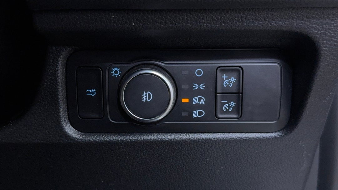 2022 Ford Ranger Wildtrak 3.0 (4x4), Automatic, 82254 km, Utility Switches/Buttons