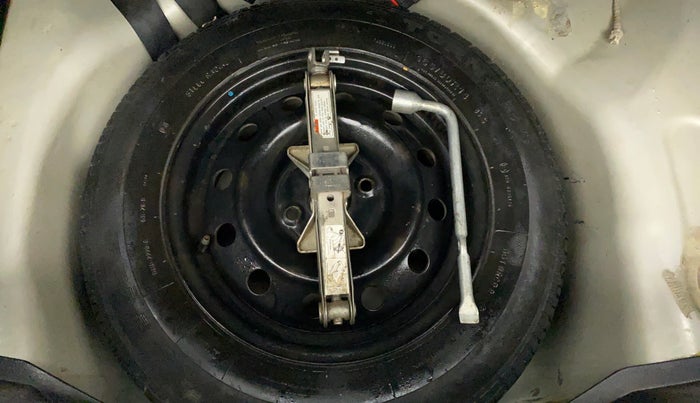 2015 Maruti Swift VXI, Petrol, Manual, 93,334 km, Spare Tyre