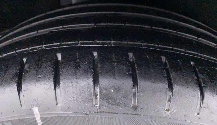 2018 Maruti Baleno ZETA 1.2 K12, Petrol, Manual, 70,899 km, Right Rear Tyre Tread