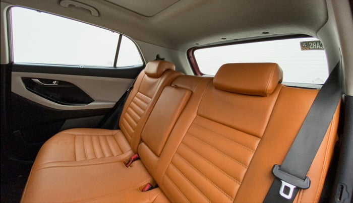2020 Hyundai Creta SX 1.5 PETROL, Petrol, Manual, 67,670 km, Right Side Rear Door Cabin
