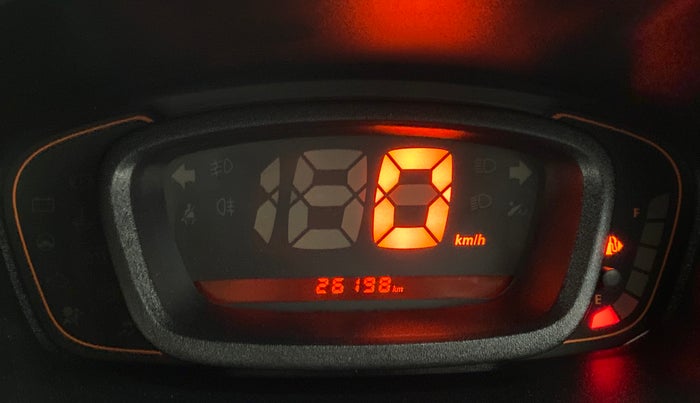 2018 Renault Kwid RXT, Petrol, Manual, 26,242 km, Odometer Image