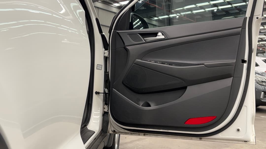 2020 Hyundai Tucson Active (2WD), Automatic, 89386 km, Speaker View