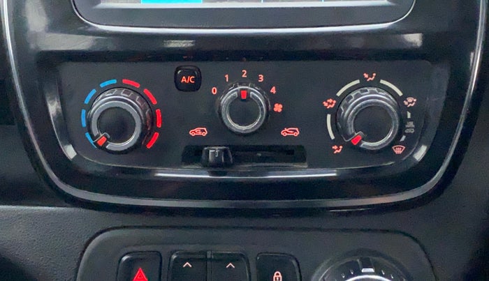 2017 Renault Kwid RXT 1.0 AMT (O), Petrol, Automatic, 29,184 km, Dashboard - Air Re-circulation knob is not working