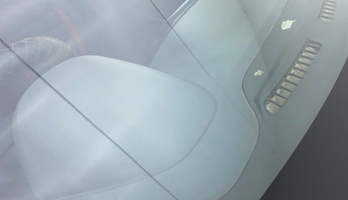 2017 Renault Kwid RXT 1.0 AMT (O), Petrol, Automatic, 29,184 km, Front windshield - Minor spot on windshield