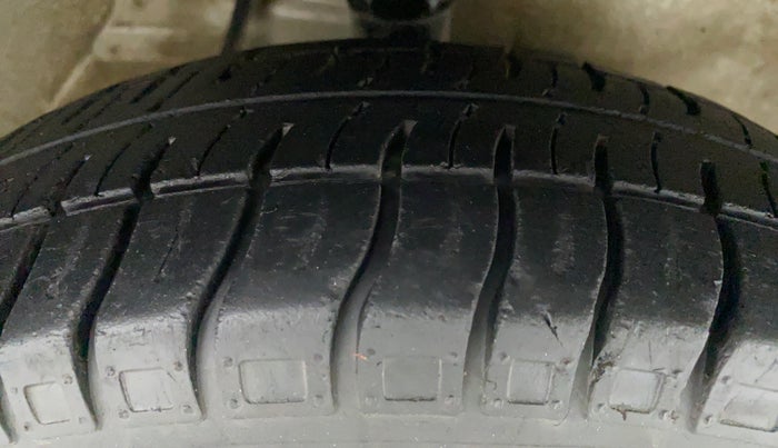 2018 Maruti Alto 800 VXI (O), Petrol, Manual, 31,759 km, Right Front Tyre Tread