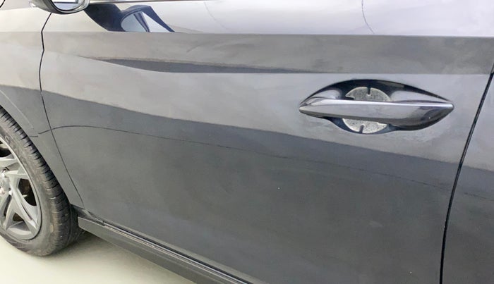 2021 Hyundai NEW I20 SPORTZ 1.2 MT, Petrol, Manual, 17,002 km, Front passenger door - Slightly dented