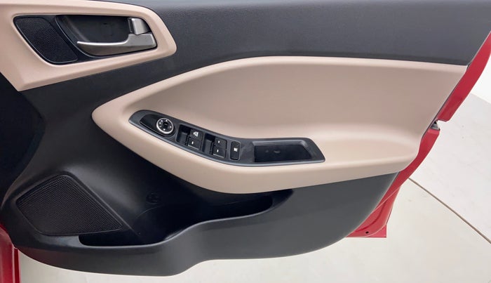 2016 Hyundai Elite i20 MAGNA 1.2, Petrol, Manual, 18,274 km, Driver Side Door Panels Controls