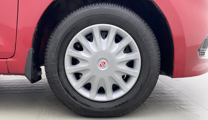 2016 Hyundai Elite i20 MAGNA 1.2, Petrol, Manual, 18,274 km, Right Front Tyre