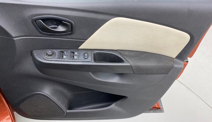 2018 Renault Captur 1.5 RXL MT, Diesel, Manual, 82,586 km, Driver Side Door Panels Control
