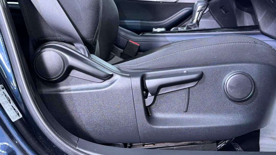 2021 Mazda CX-30 G20 Evolve (FWD), Automatic, 81057 km, Drivers Side Adjustment Panel