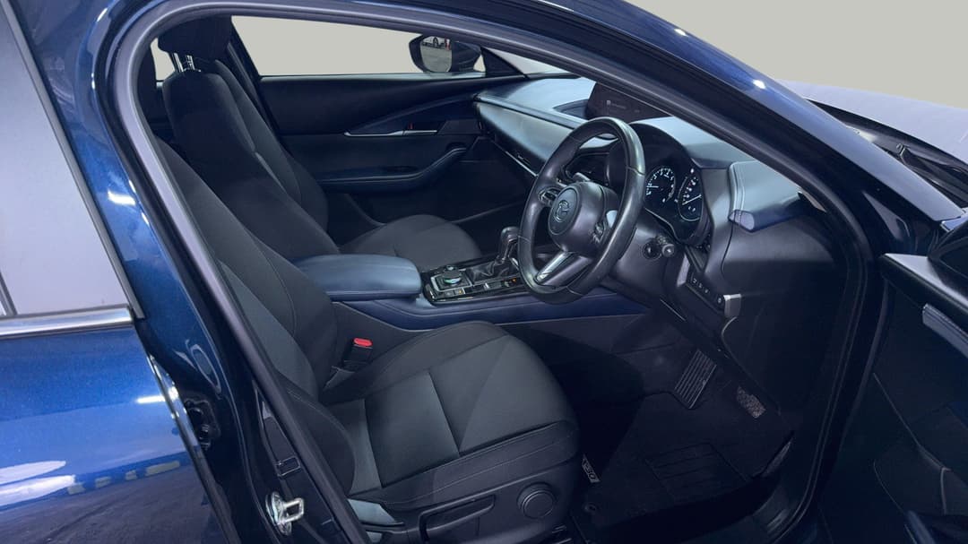 2021 Mazda CX-30 G20 Evolve (FWD), Automatic, 81057 km, Right Side Front Door Cabin View