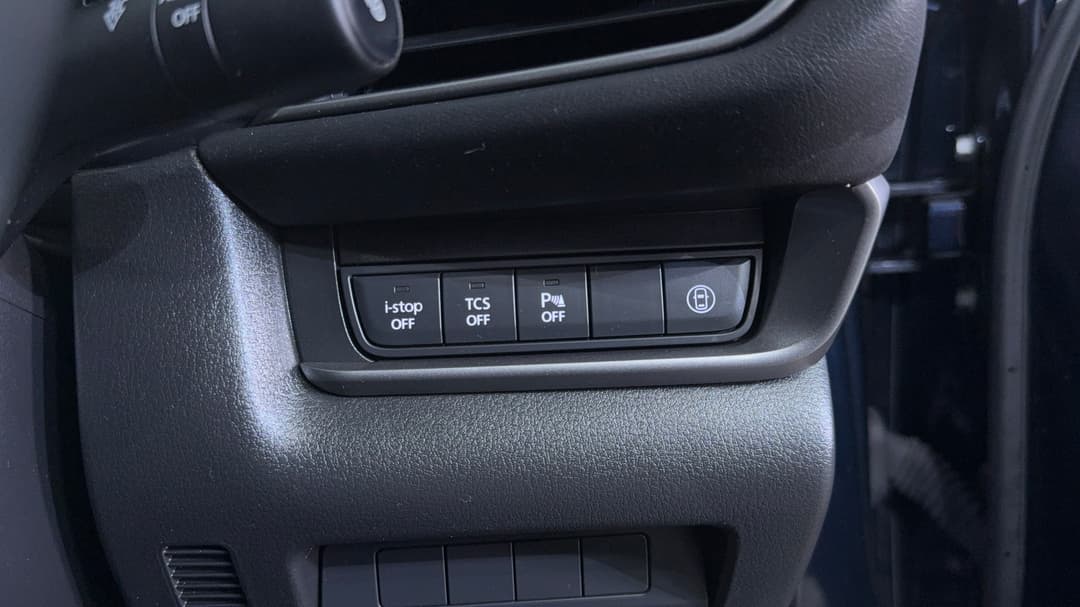 2021 Mazda CX-30 G20 Evolve (FWD), Automatic, 81057 km, Utility Switches/Buttons