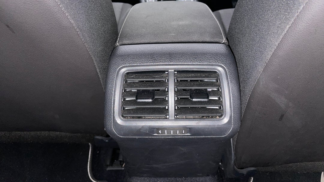 Rear A/C Vent
