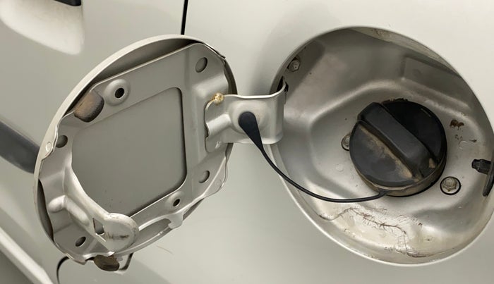 2010 Maruti A Star VXI, Petrol, Manual, 56,493 km, Left quarter panel - Fuel lid lock has slight discoloration