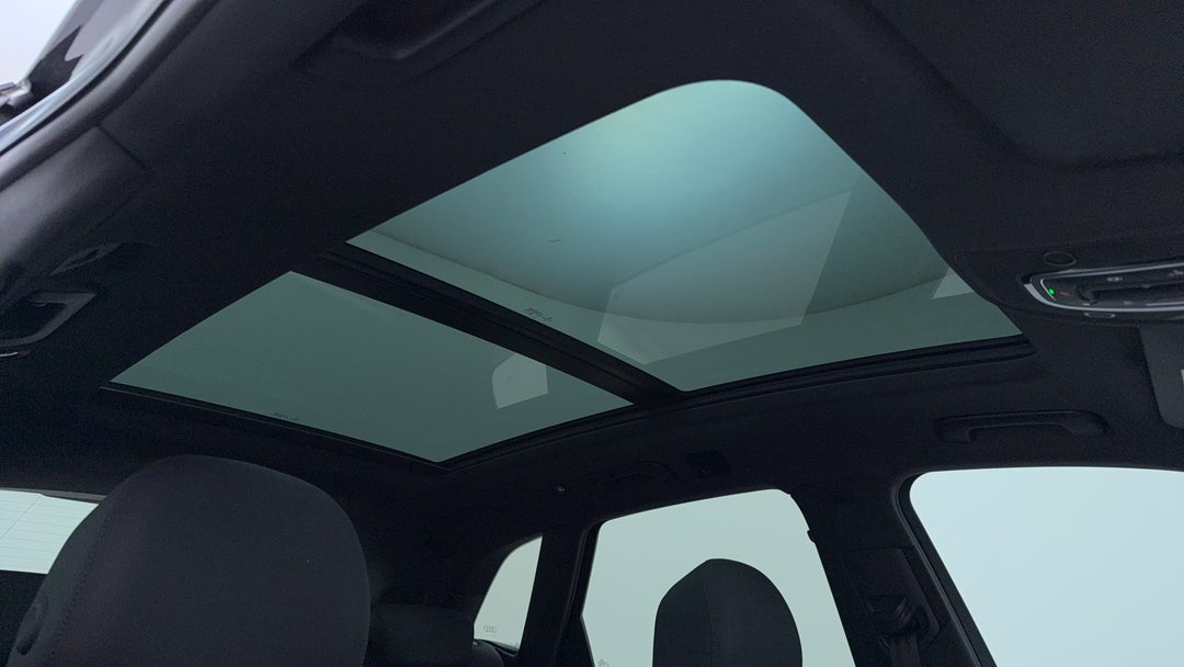 Interior Sunroof/Moonroof